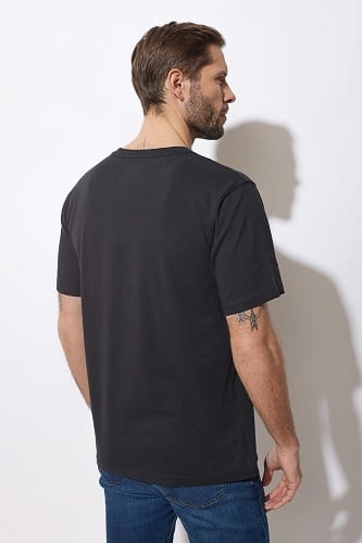 /environment/cache/images/productGfx_112570_700_700/Koszulka-Carhartt-Heavyweight-Camo-C-Black.2.jpg