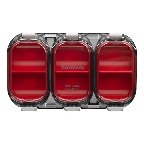 Daiwa Box Wp 6 komorowe 11x6,5x1,8cm Red Smoke.jpg