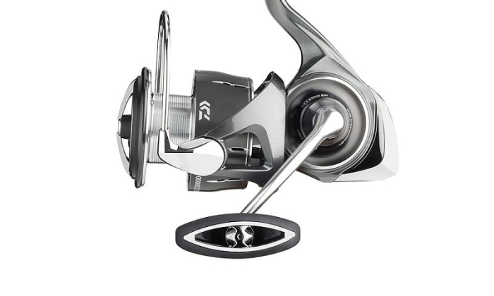 /environment/cache/images/productGfx_126469_700_700/Daiwa-Kolowrotek-24-Luvias-LT-2500.jpg