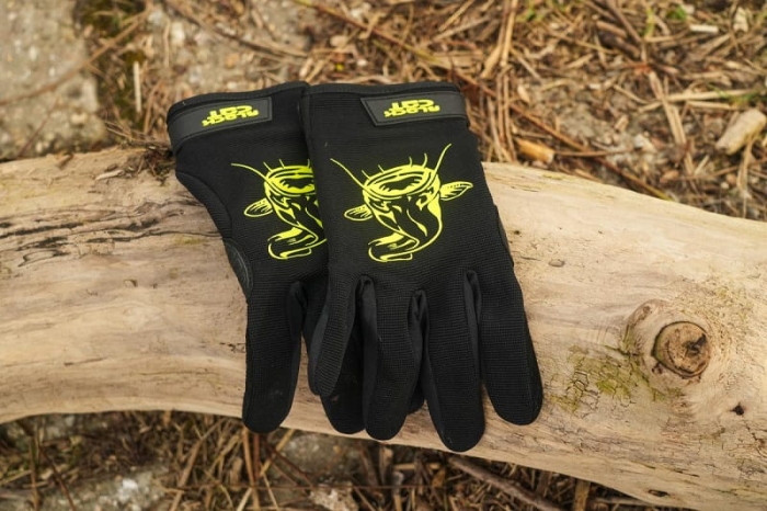 /environment/cache/images/productGfx_136938_700_700/Black-Cat-Gripper-Gloves4.jpg