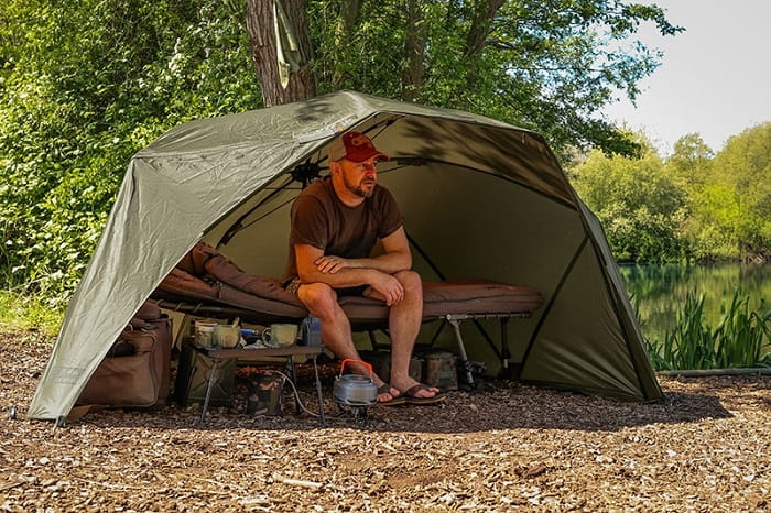 /environment/cache/images/productGfx_67752_700_700/easy-brolly_inuse_2.jpg