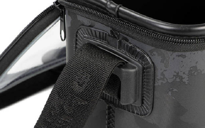 /environment/cache/images/productGfx_70038_700_700/Torba-Wodoodporna-Fox-Rage-Welded-Bags-S-Camo.png