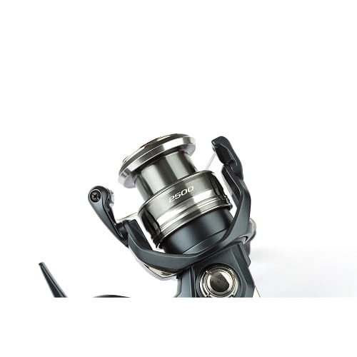/environment/cache/images/productGfx_90532_700_700/Kolowrotek-SHIMANO-Miravel-2500.5.jpg